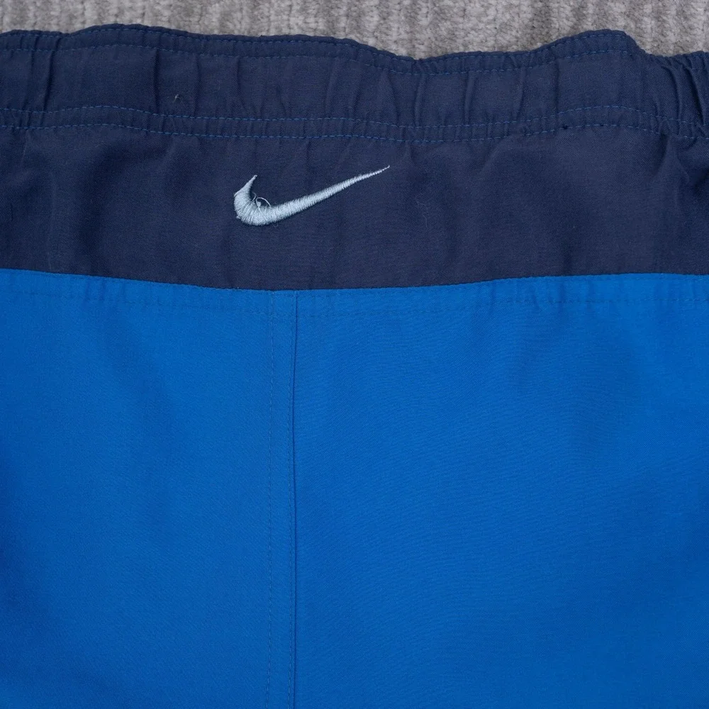 Nike Mens Blue Navy Colorblock Board Shorts Swim Trunks XL Mesh Lining Pocket